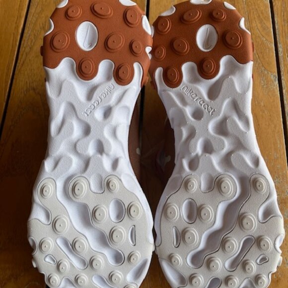 NWT Texas Longhorns Nike Athletic Shoe Men 7.5 / Women 9.0 - Picture 6 of 11